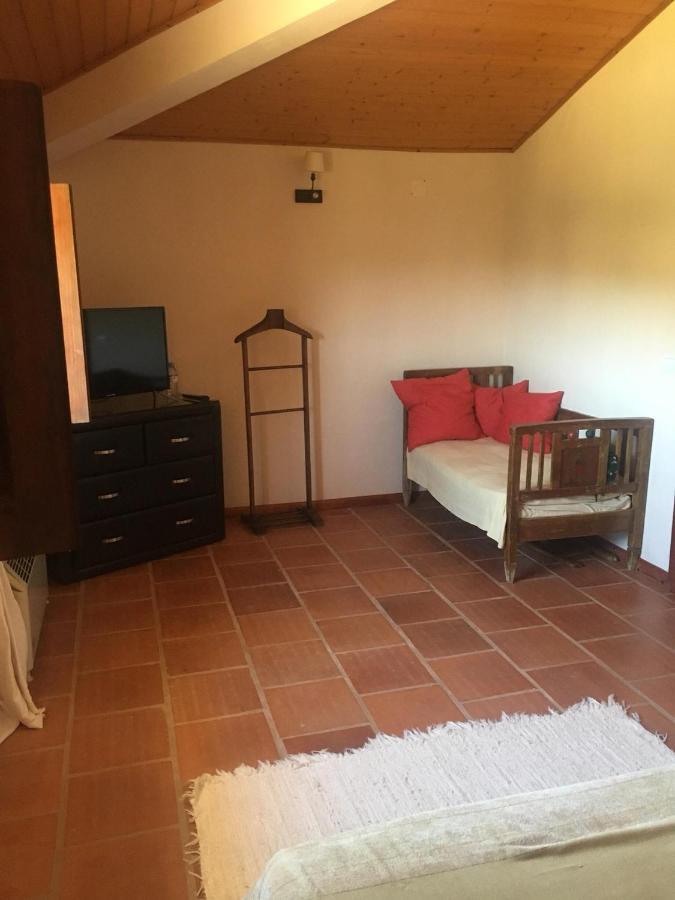 Hostal Aqc - A Quinta Chama Caldas Da Rainha Exterior foto