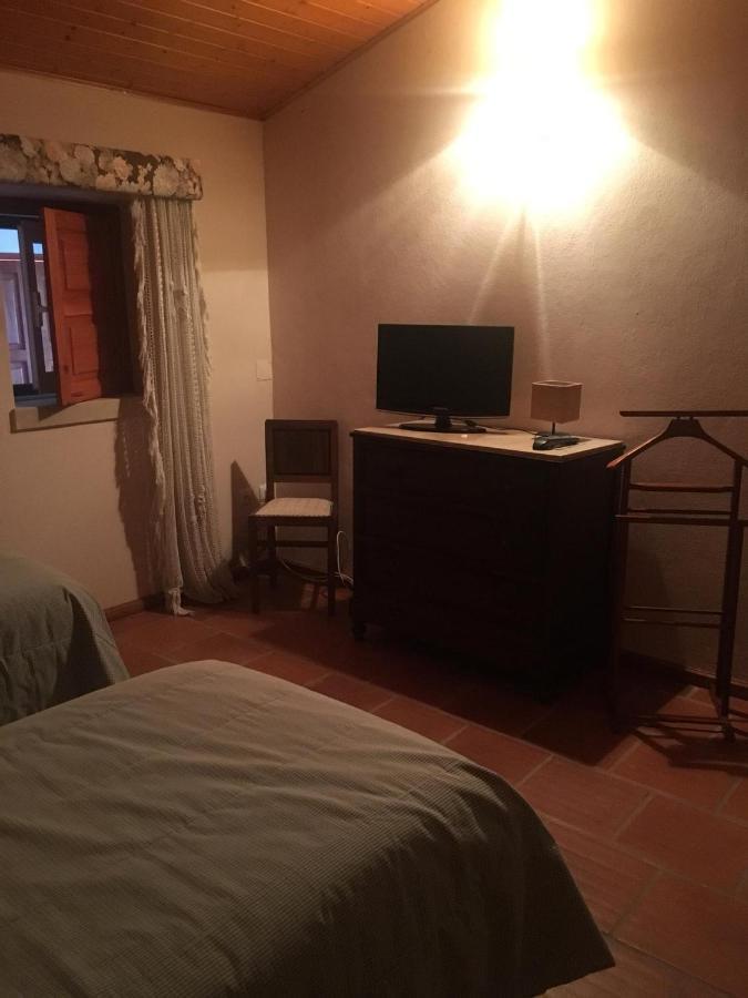 Hostal Aqc - A Quinta Chama Caldas Da Rainha Exterior foto